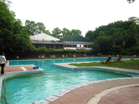 Tollygunge Club .